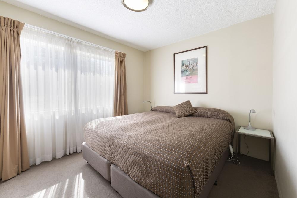 Forrest Hotel and Apartments