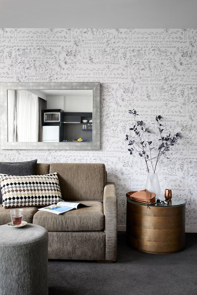 Punthill Spring Hill