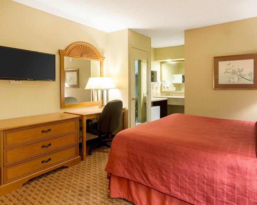 Quality Inn South Hill I-85