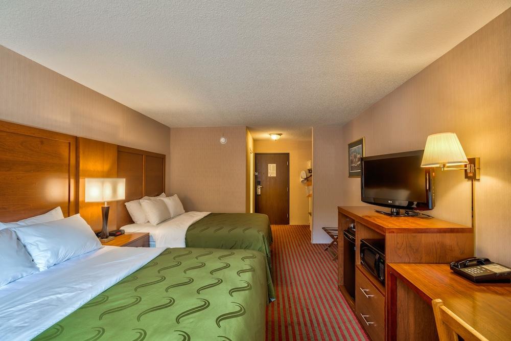 Quality Inn Saint Ignace I-75