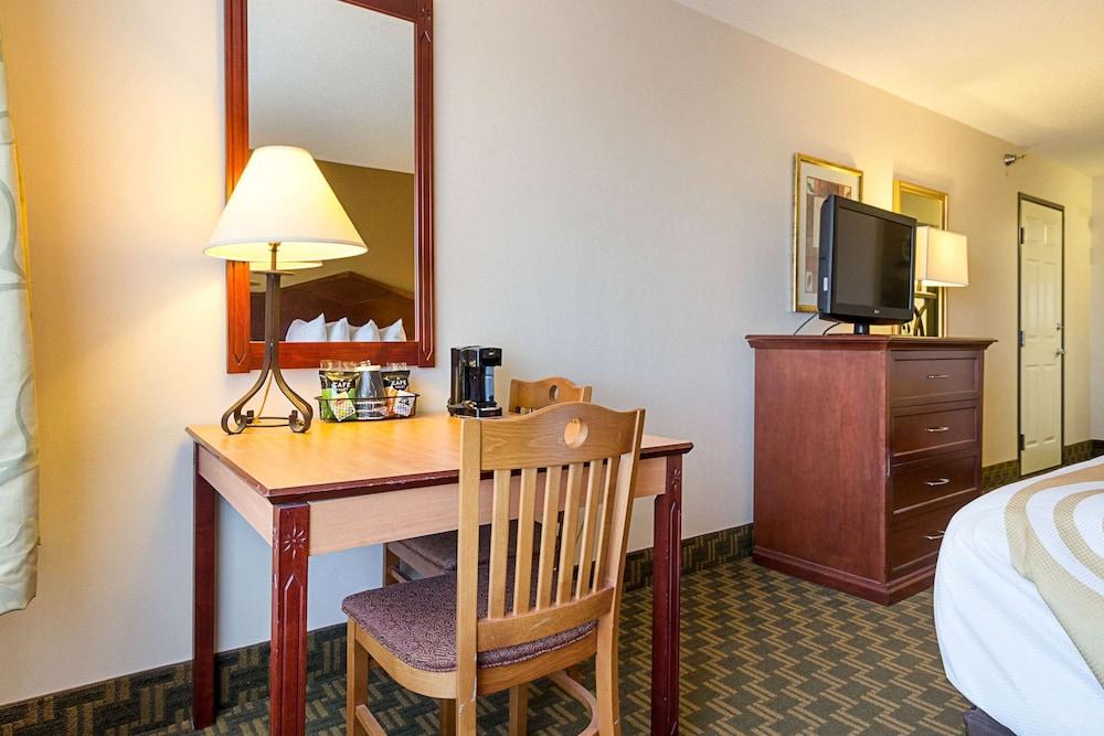 Quality Inn Fairmont