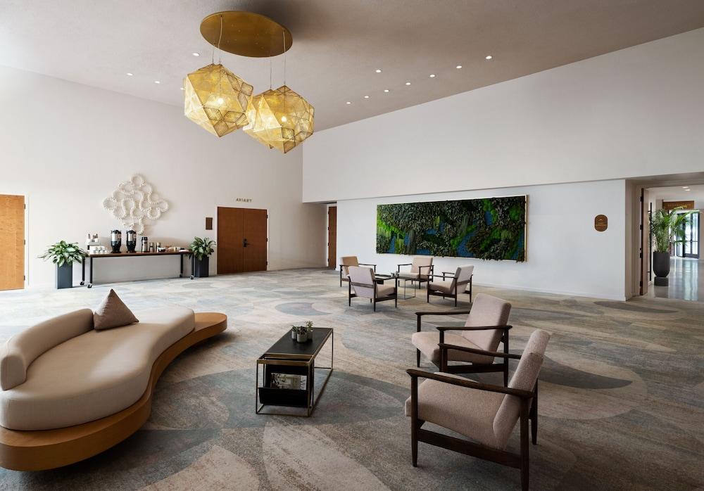 Flamingo Resort & Spa Santa Rosa Sonoma, Tapestry by Hilton