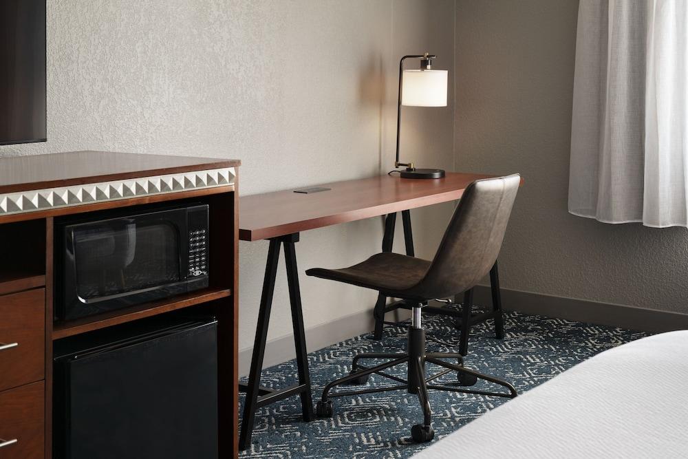 Four Points by Sheraton Tucson Airport