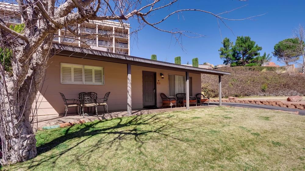 Best Western Plus Arroyo Roble Hotel & Creekside Villas