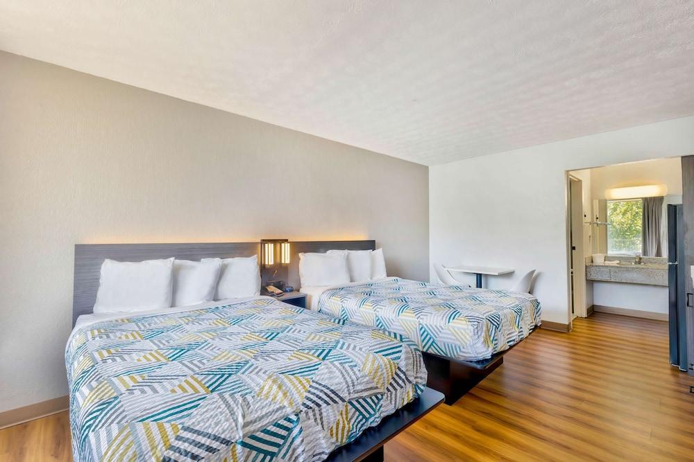 Motel 6 Mount Jackson, VA - Shenandoah