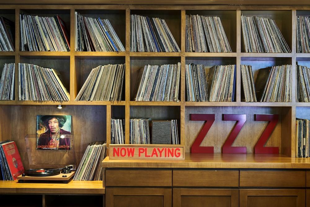 Hotel Ziggy on Sunset