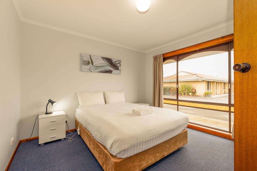 Seasonal South Motel & Function Centre