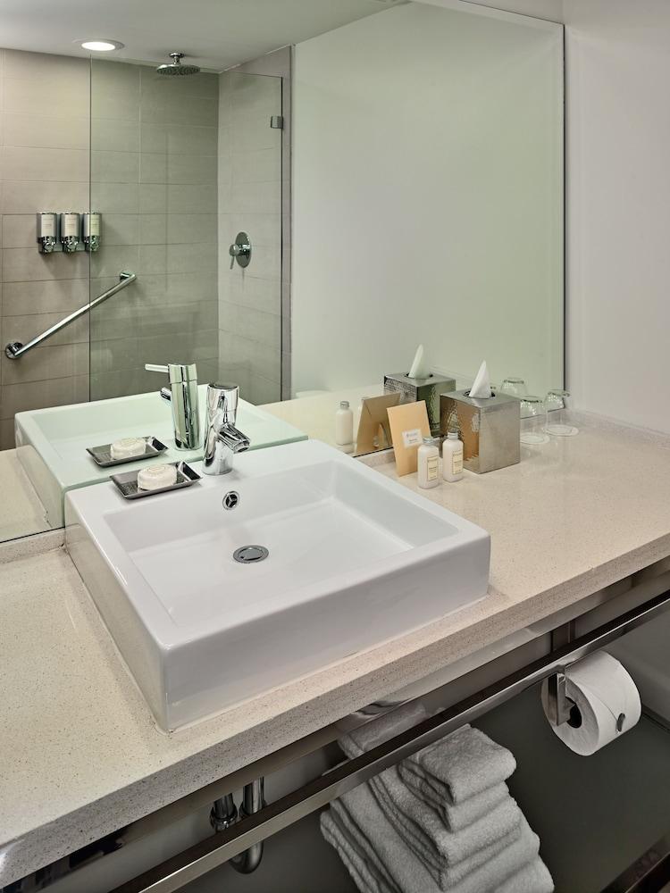 Sonesta Fort Lauderdale Beach