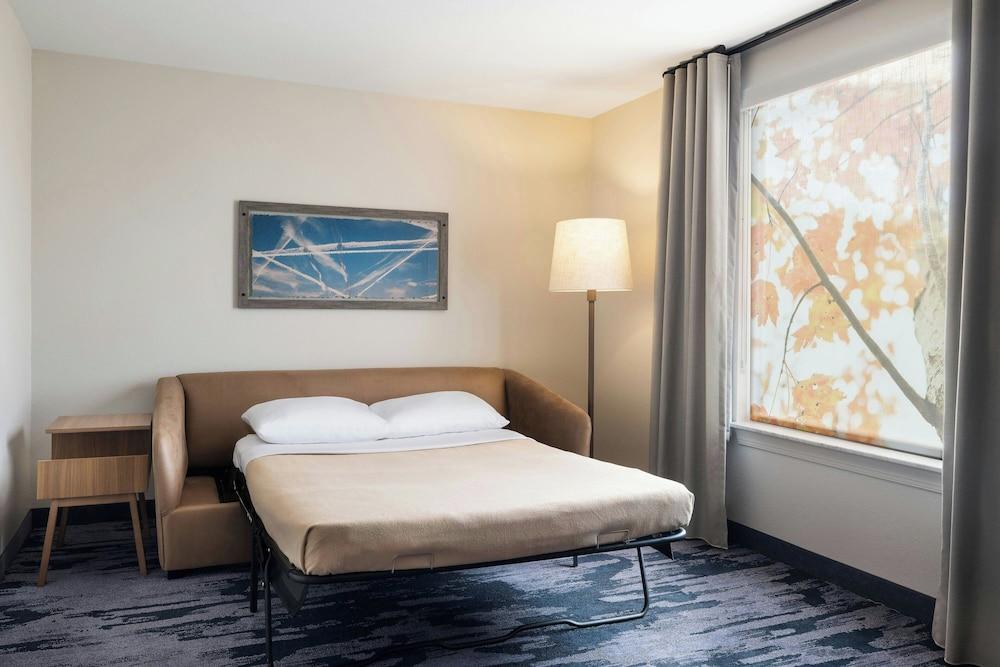 Fairfield by Marriott Inn & Suites Clinton