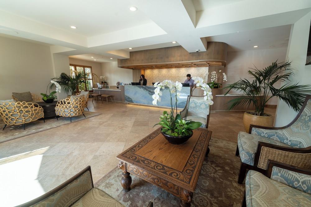 Pacific Terrace Hotel