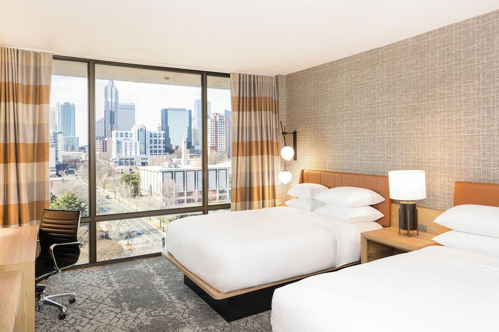 Sheraton Charlotte Hotel