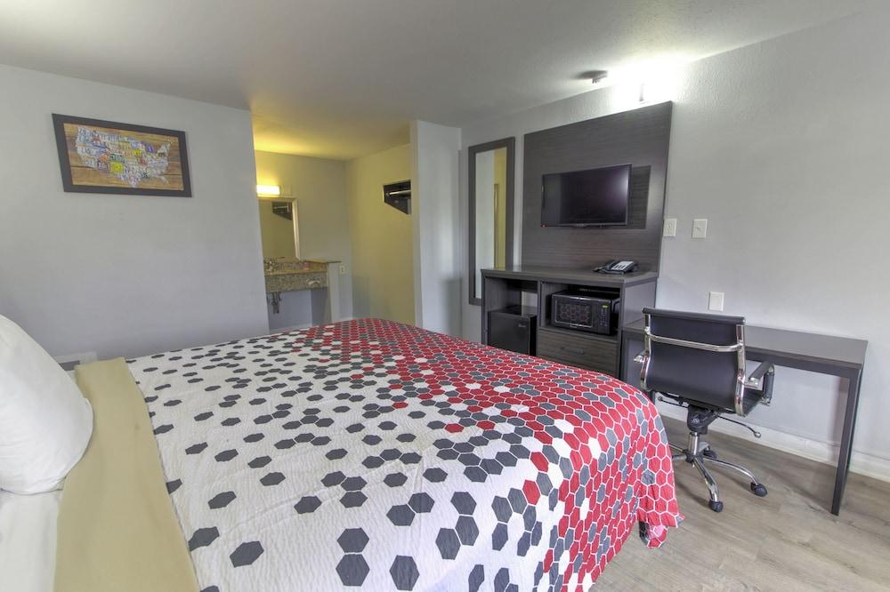 Econo Lodge Norfolk Airport