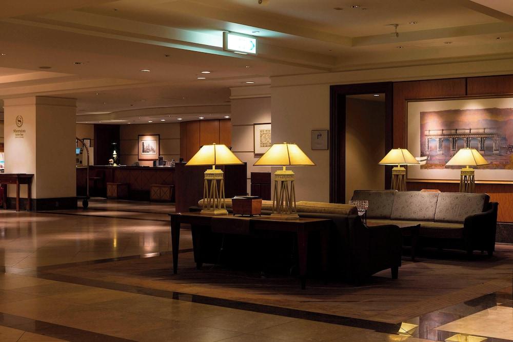 Kobe Bay Sheraton Hotel & Towers