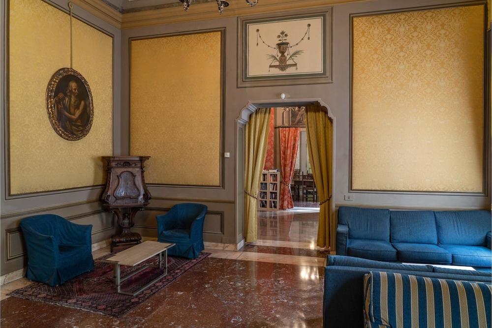 Phi Hotel Canalgrande