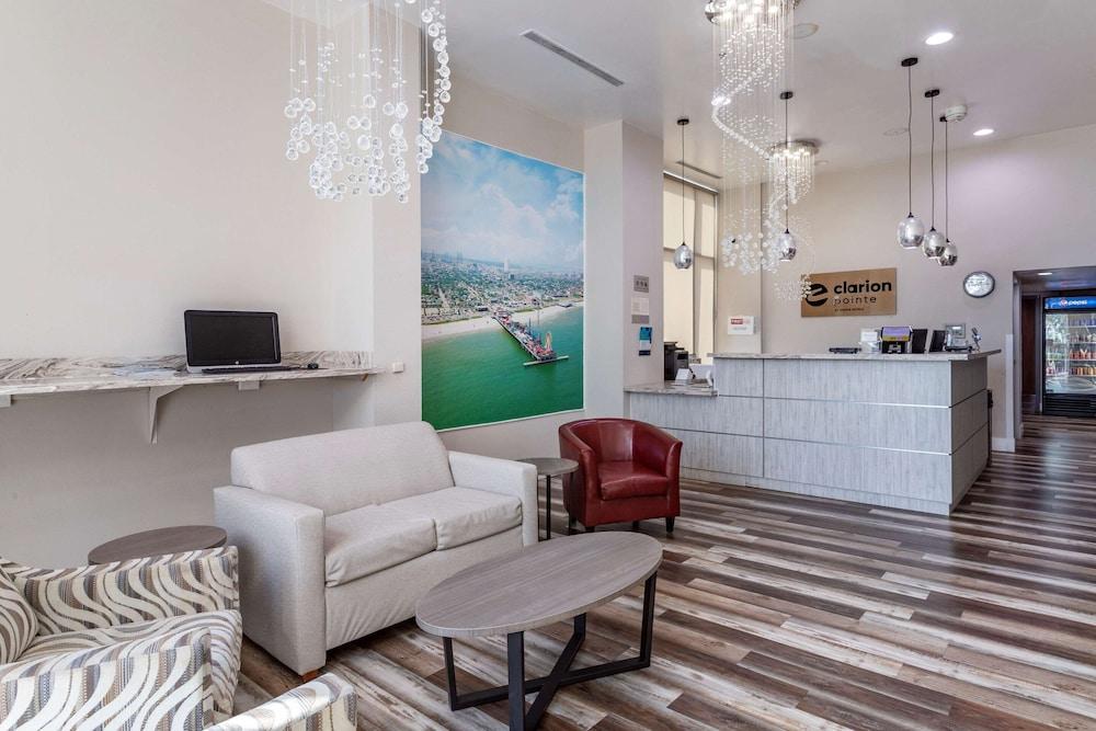 Clarion Pointe Galveston Seawall