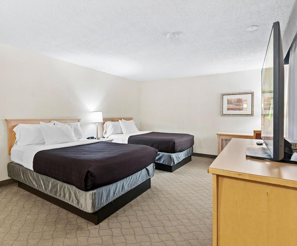 Travelodge by Wyndham Saskatoon