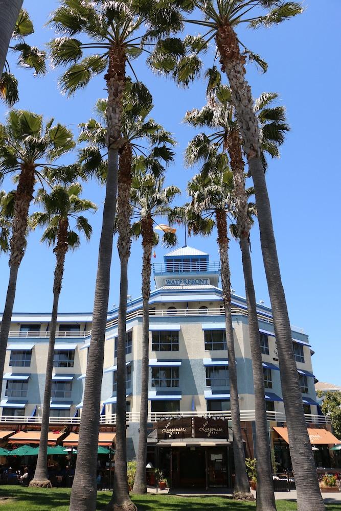 Waterfront Hotel, part of JdV by Hyatt (12381)