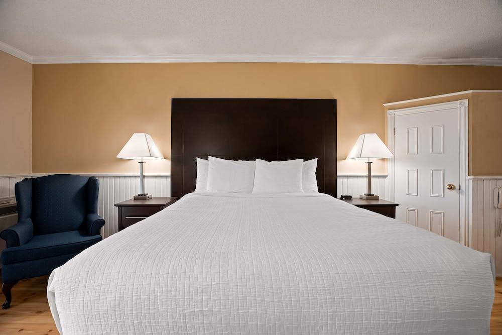 Best Western Smiths Falls Hotel