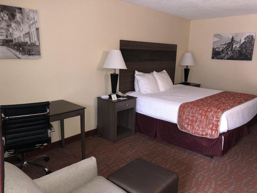 MHO Inn & Suites