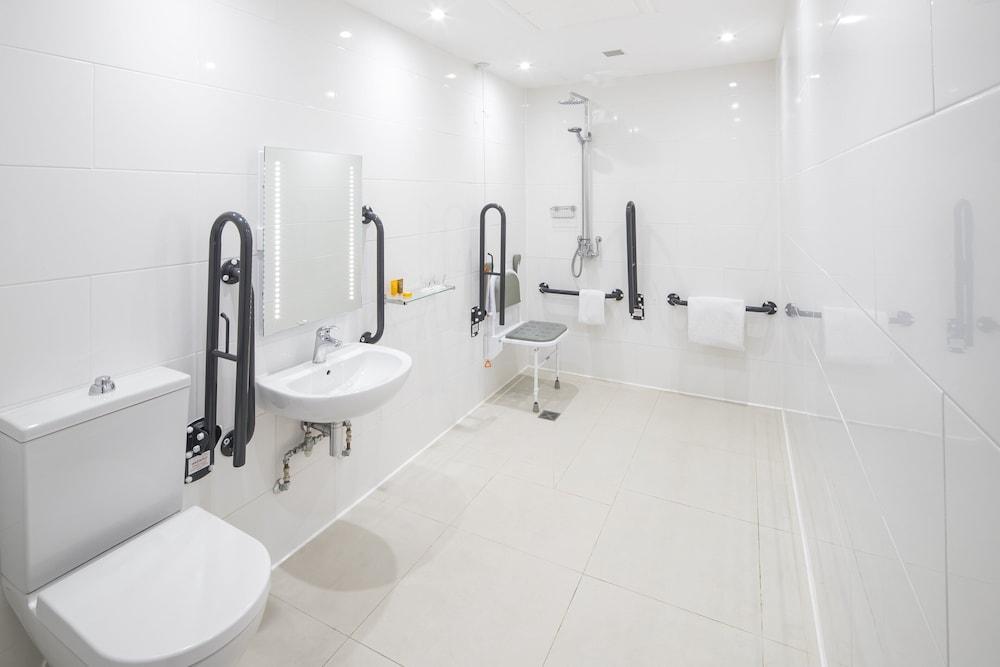 Holiday Inn Peterborough West by IHG