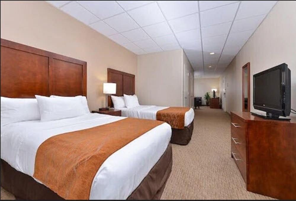 Comfort Inn Syosset - Long Island