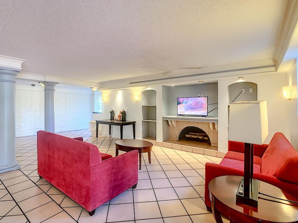 SoHo Inn & Suites Jacksonville North