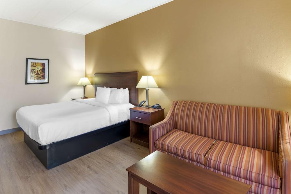 Best Western Plus Governor's Inn