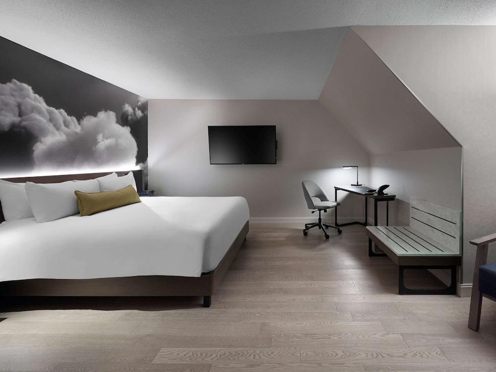 Novotel Toronto Centre