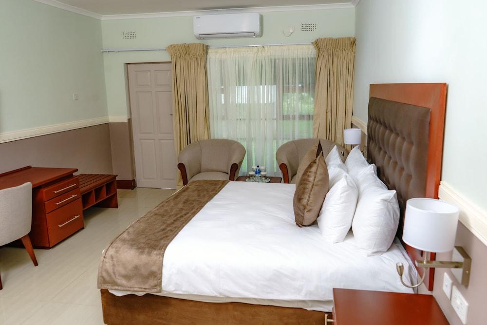 Great Zimbabwe Hotel