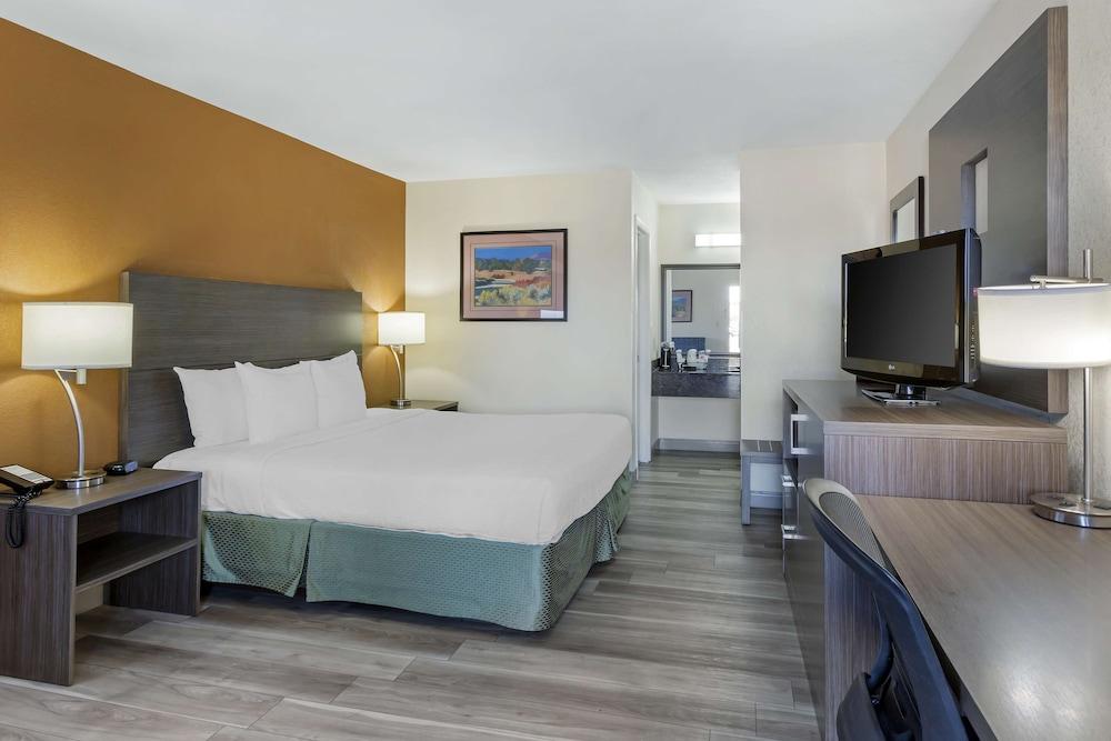 Best Western Superstition Springs Inn