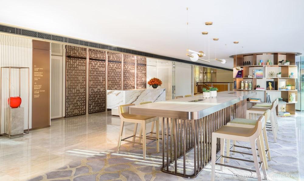 The Royal Pacific Hotel & Towers