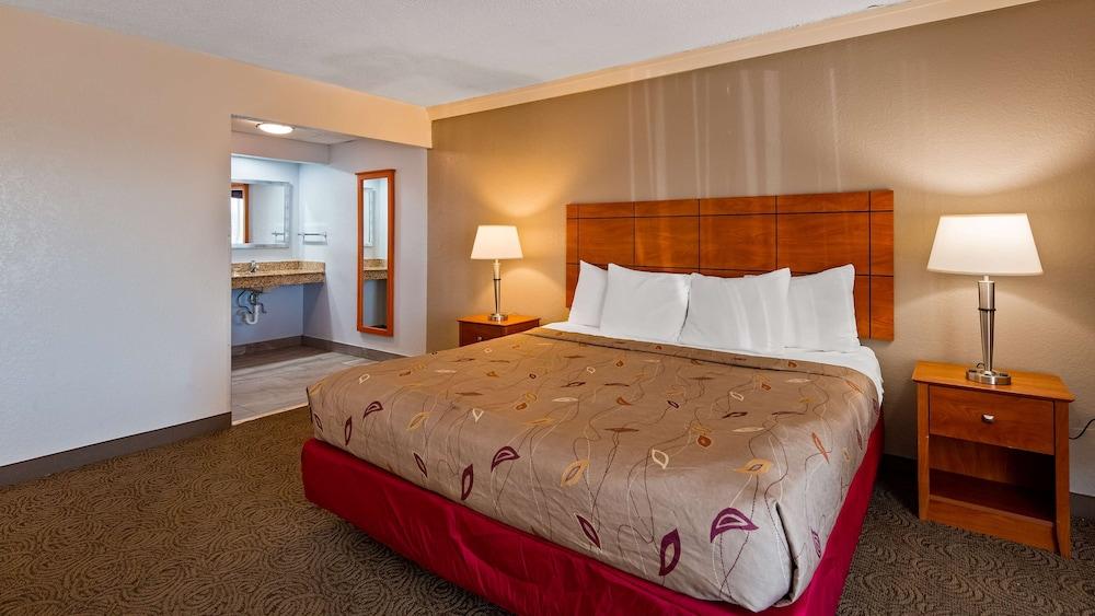 Best Western Thunderbird Motel