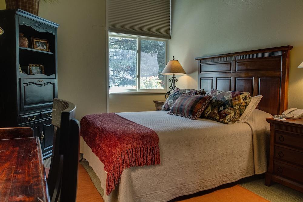 The Lodge at Vail, a RockResort by Vail Resorts