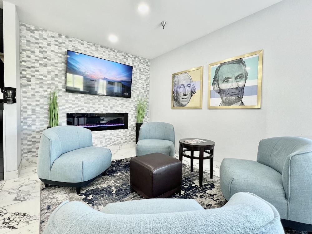 AmericInn by Wyndham Quincy