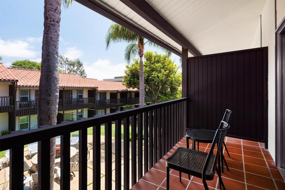 Best Western Plus Pepper Tree Inn