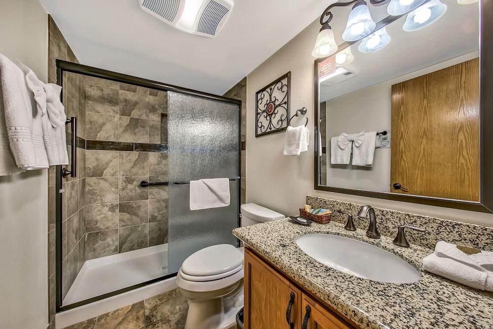 Tahoe Beach & Ski Club