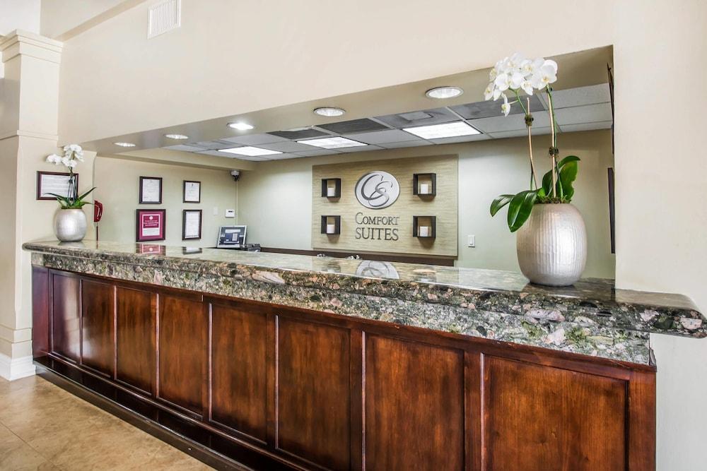 Comfort Suites Paradise Island