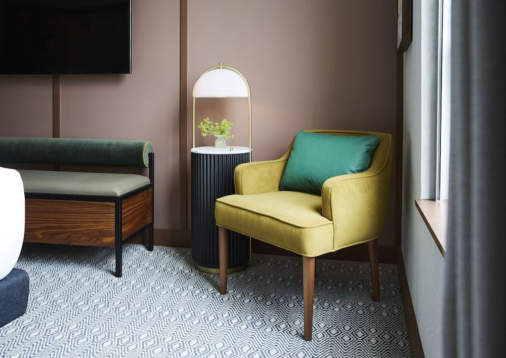 Kimpton Saint George by IHG