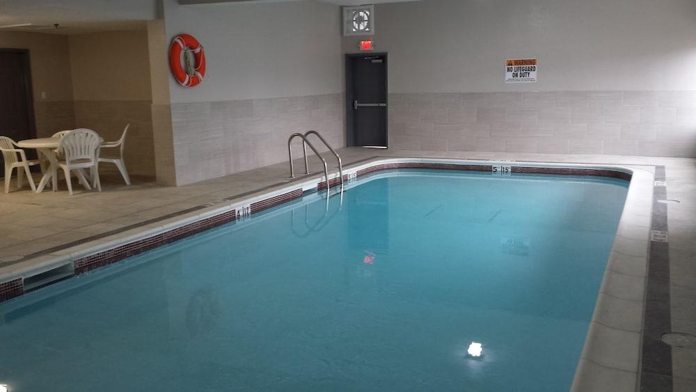 Quality Inn & Suites Morgantown - University Area