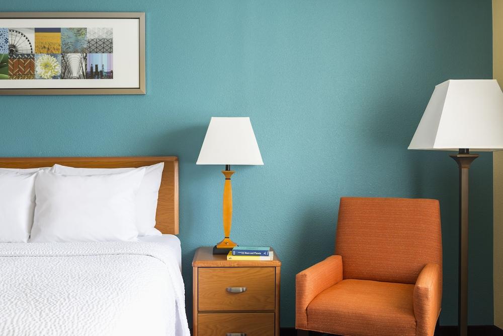 Fairfield Inn by Marriott Muncie