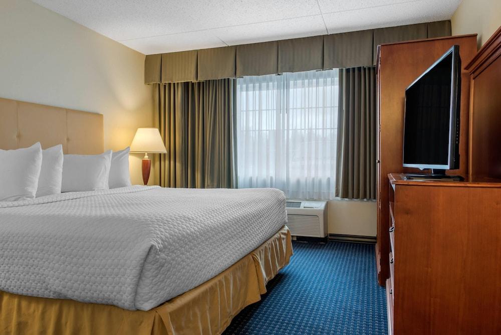 Quality Hotel Conference Center Cincinnati Blue Ash