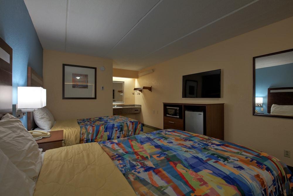 Fair View Inn & Suites