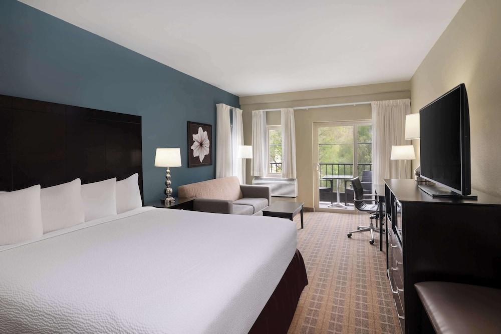 La Cuesta Inn, BW Signature Collection