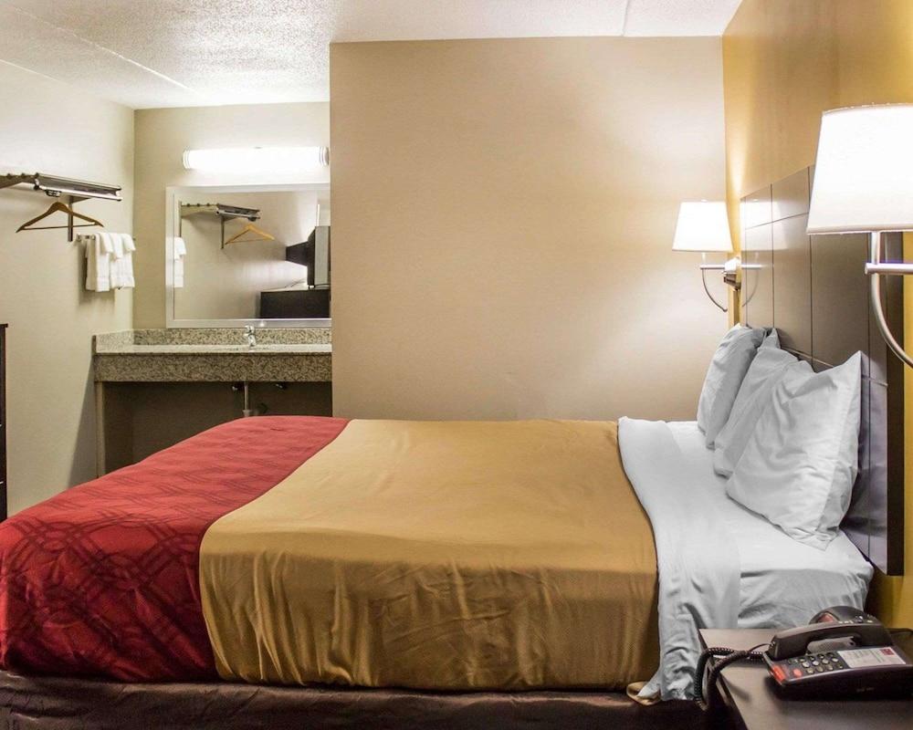 Econo Lodge Columbus West