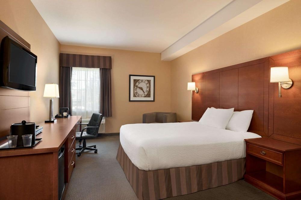 Days Inn by Wyndham Guelph