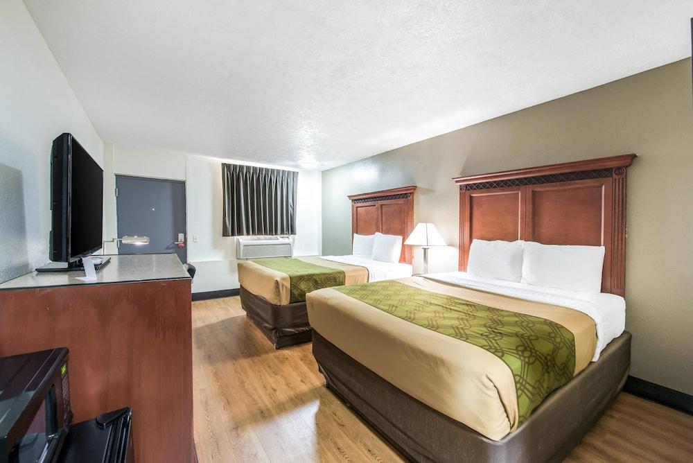 Rodeway Inn St. Joseph