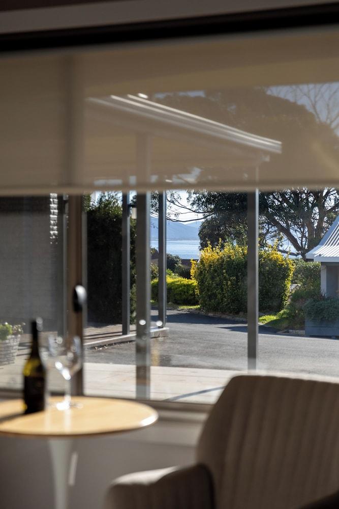 Beachfront At Bicheno