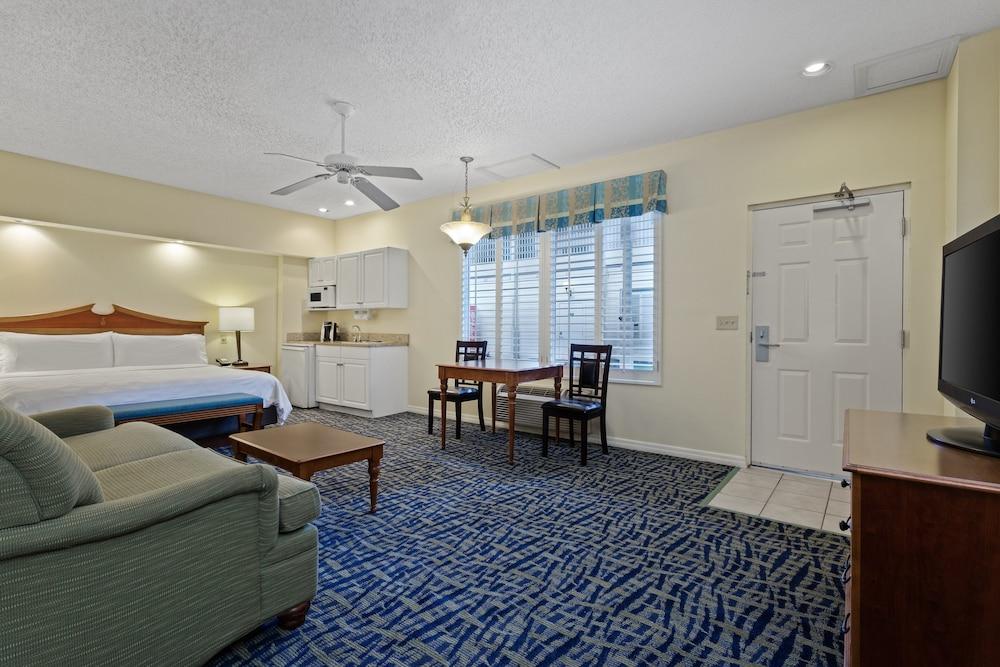 Holiday Inn & Suites Clearwater Beach S-Harbourside by IHG