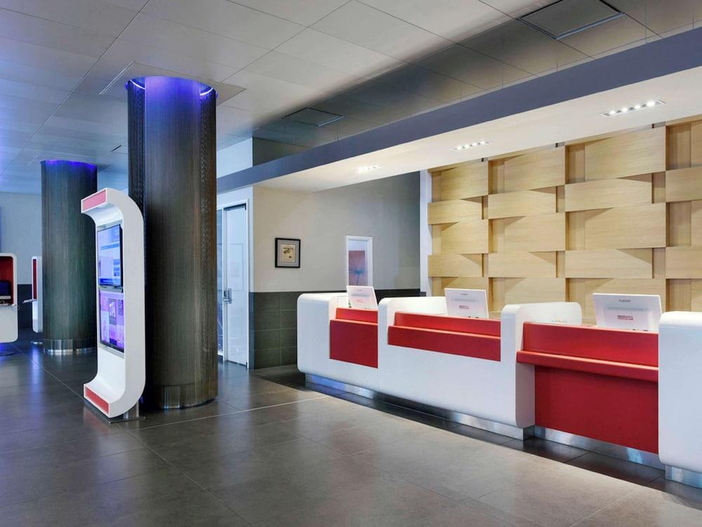 DoubleTree by Hilton Ottawa Downtown