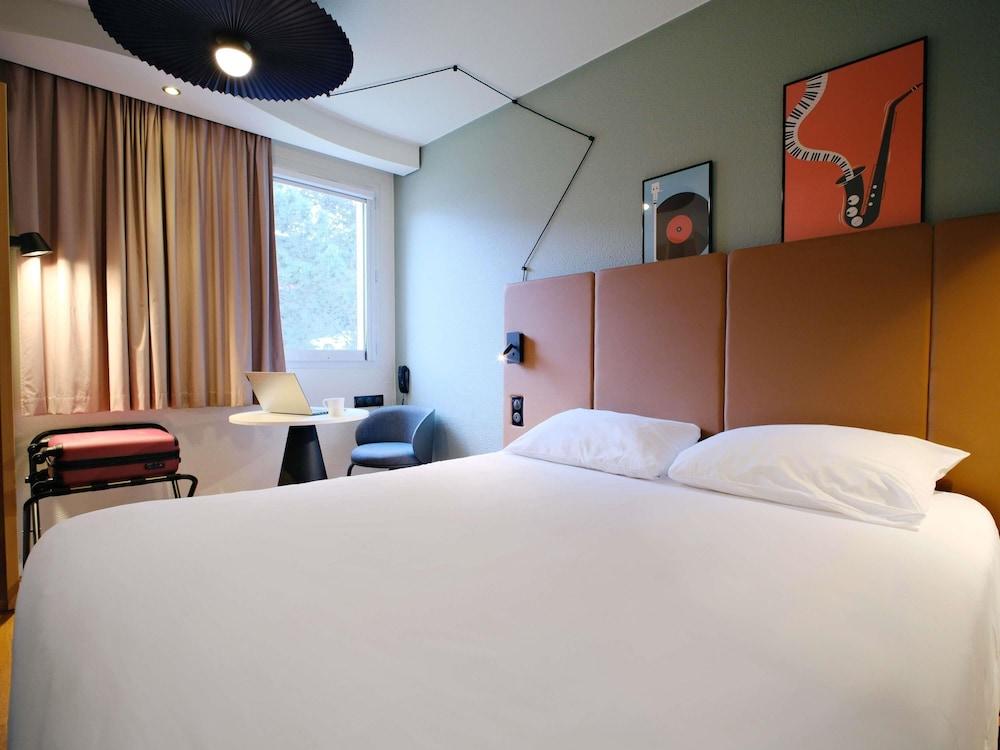 ibis Avranches Baie du Mont Saint Michel